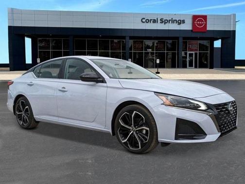 2025 Nissan Altima SR