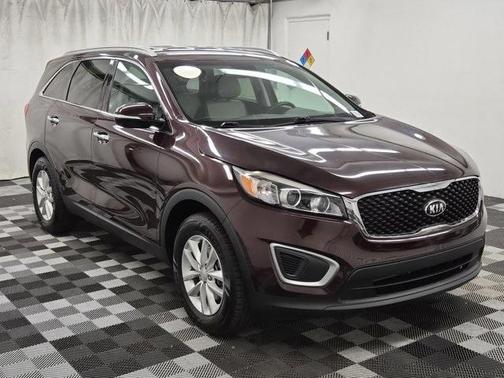2016 Kia Sorento LX