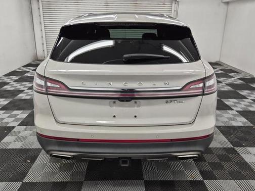 2020 Lincoln Nautilus Reserve