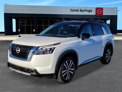 2025 Nissan Pathfinder Platinum