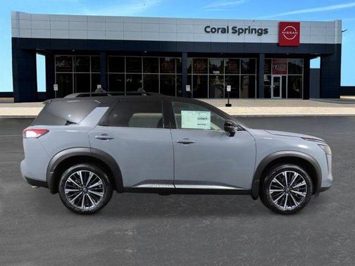 Boulder Gray Metallic 2026 Nissan Pathfinder Platinum