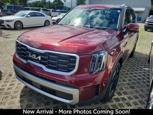 2023 Kia Telluride S