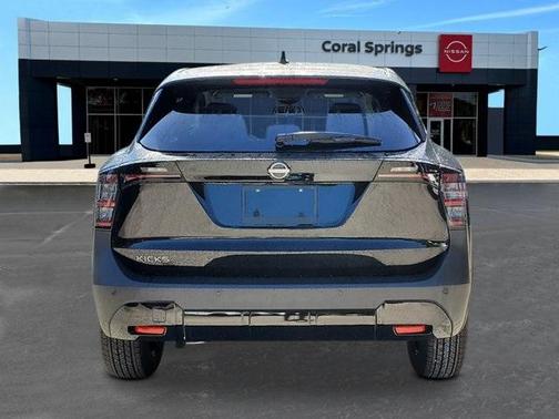 2025 Nissan Kicks SV