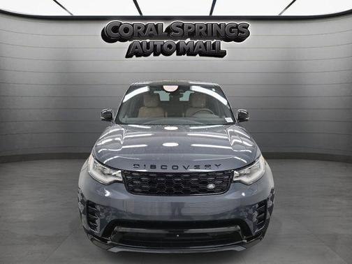 2024 Land Rover Discovery P300 Dynamic SE