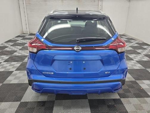 2022 Nissan Kicks SV