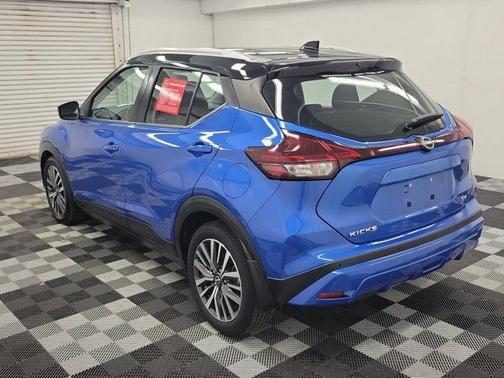 2022 Nissan Kicks SV