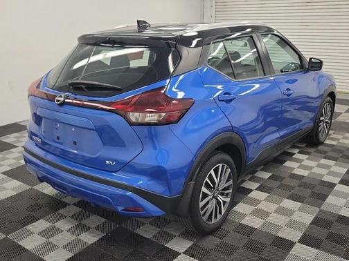 2022 Nissan Kicks SV
