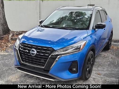 2022 Nissan Kicks SR