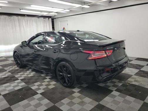 2023 Nissan Maxima SR