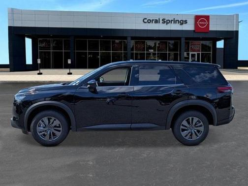 2025 Nissan Pathfinder S