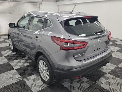 2022 Nissan Rogue Sport SV