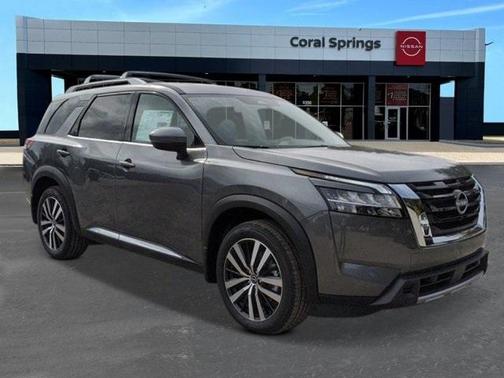 2025 Nissan Pathfinder Platinum