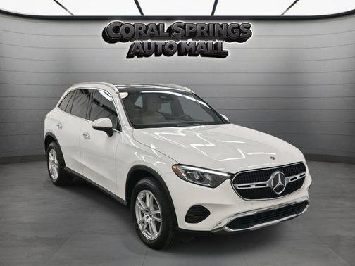 2025 Mercedes-Benz GLC 300 Base