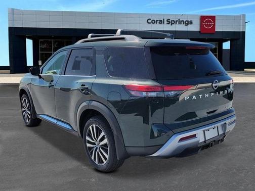 2025 Nissan Pathfinder Platinum