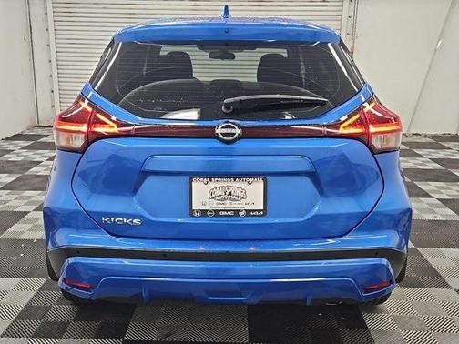 2023 Nissan Kicks S