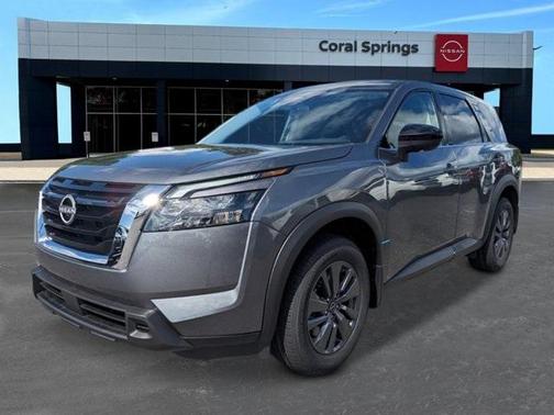 2025 Nissan Pathfinder S