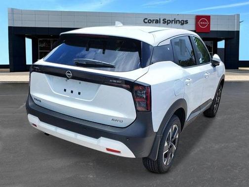 2025 Nissan Kicks SV