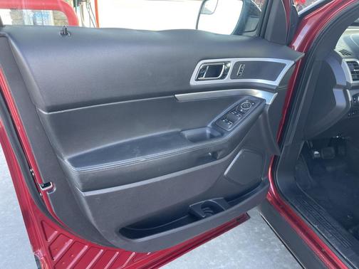 Ruby Red Metallic Tinted Clearcoat 2014 Ford Explorer XLT