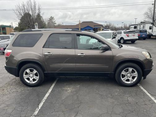 2011 GMC Acadia SLE
