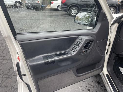 1999 Jeep Grand Cherokee Laredo 4WD