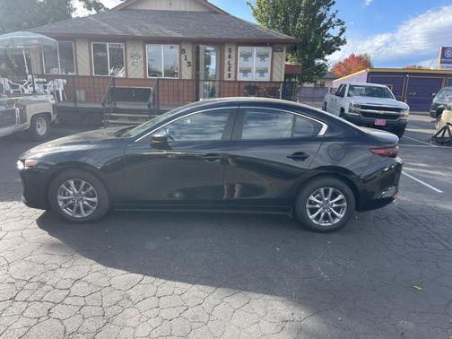 2022 Mazda Mazda3 FWD