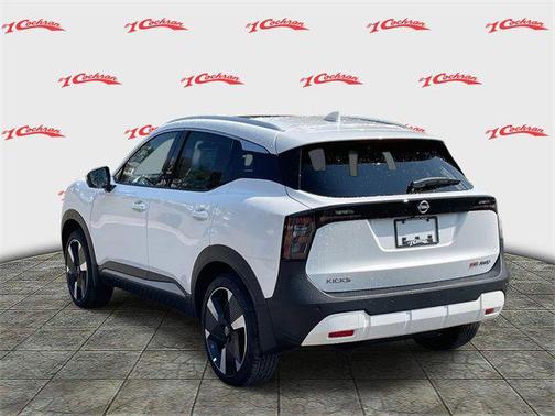 2025 Nissan Kicks SR