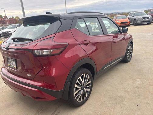 2023 Nissan Kicks SR