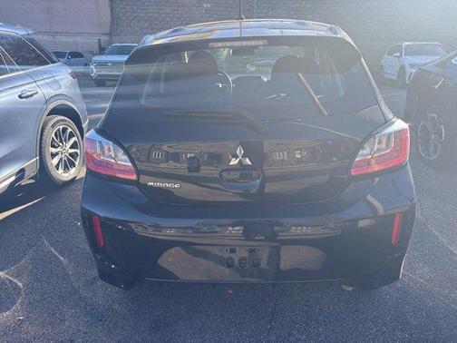 2022 Mitsubishi Mirage ES