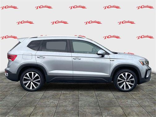 2024 Volkswagen Taos 1.5T SE