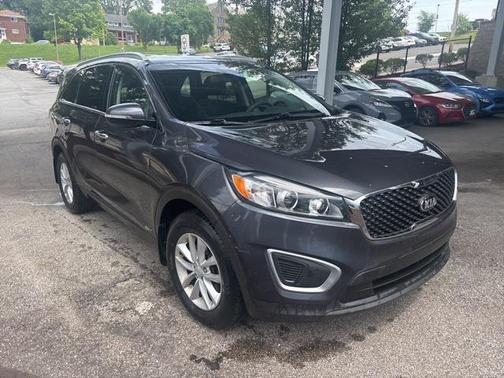 2018 Kia Sorento LX