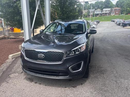 2018 Kia Sorento LX