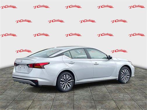 2025 Nissan Altima SV FWD