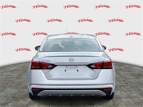 2025 Nissan Altima SV FWD