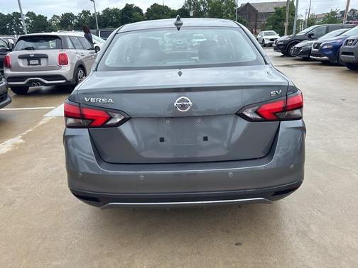 2021 Nissan Versa 1.6 SV