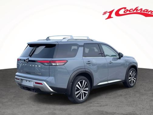 2023 Nissan Pathfinder Platinum 4WD