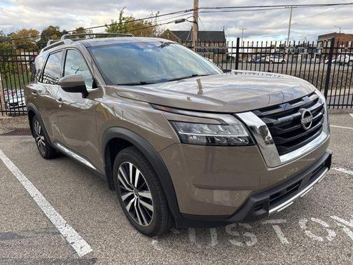 2024 Nissan Pathfinder Platinum 4WD