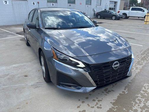 2025 Nissan Altima S FWD