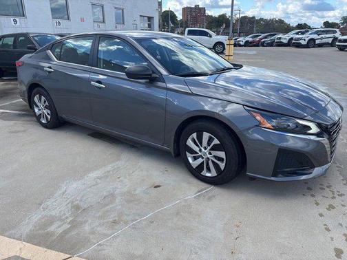 2025 Nissan Altima S FWD