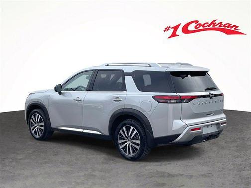 2022 Nissan Pathfinder Platinum 4WD