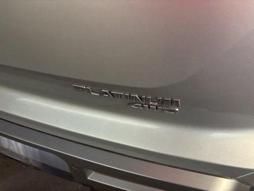 2022 Nissan Pathfinder Platinum 4WD