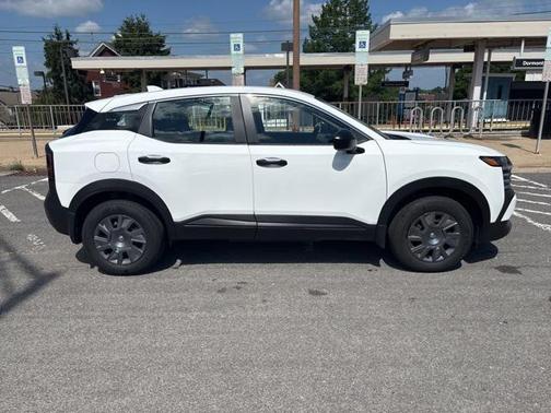 2025 Nissan Kicks S