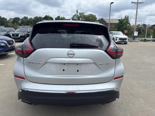 2023 Nissan Murano SV