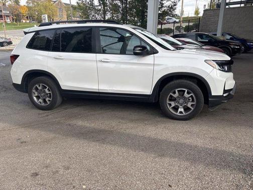 2023 Honda Passport AWD TrailSport