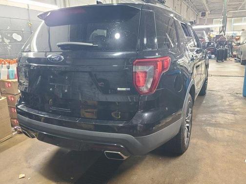 2017 Ford Explorer sport