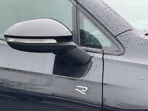 mythos black metallic 2026 Volkswagen Golf R 2.0T DSG