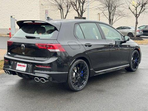 mythos black metallic 2026 Volkswagen Golf R 2.0T DSG