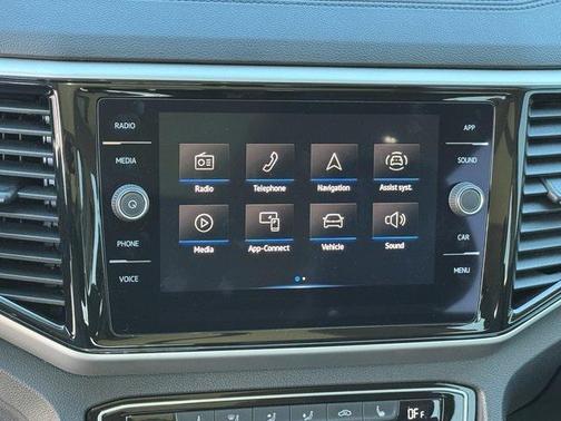 2023 Volkswagen Atlas 3.6L SE w/Technology