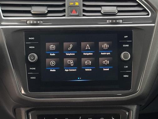 2023 Volkswagen Tiguan 2.0T SE