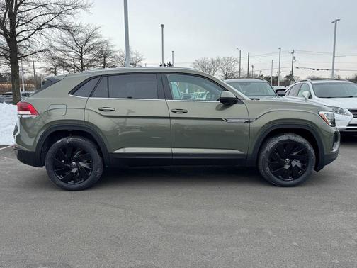 2026 Volkswagen Atlas Cross Sport 2.0T SE w/Technology 4MOTION