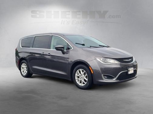 2020 Chrysler Pacifica Touring